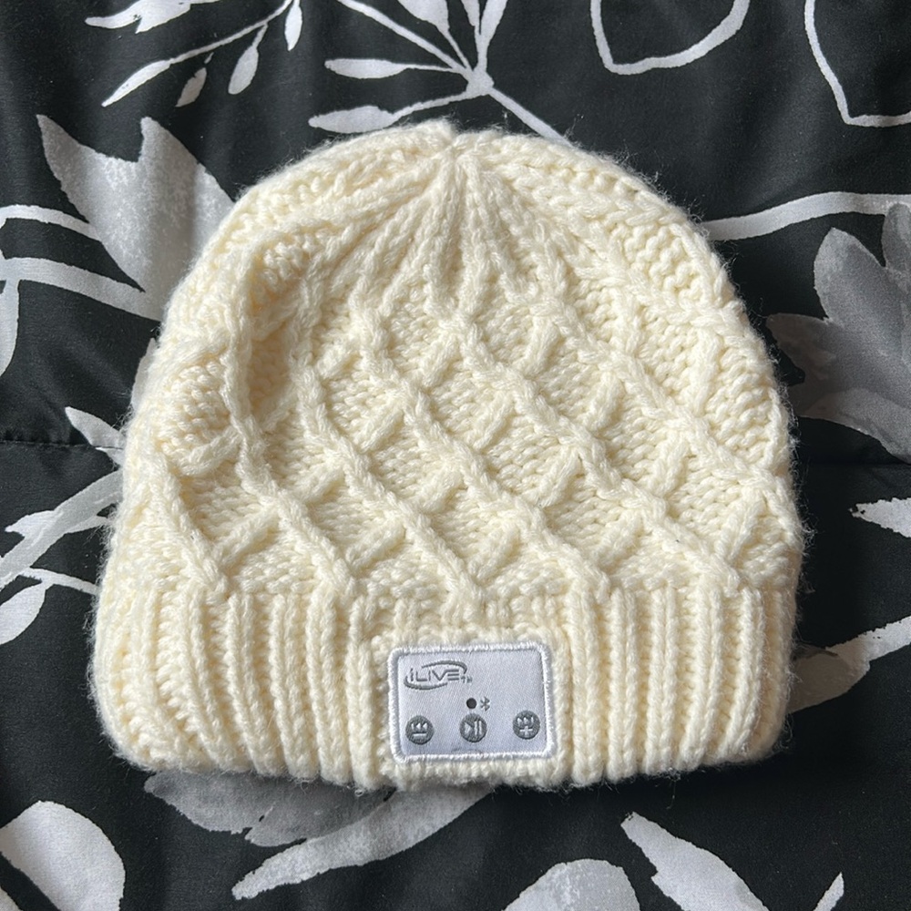 Bluetooth Speaker Knitted Cap